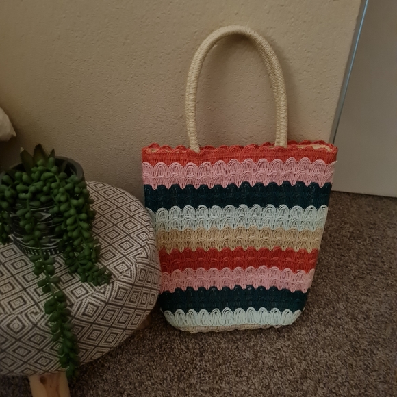 ART CLASS- Girls' Striped Straw Tote Bag - Pink/Green TARGET - Picture 2 of 6